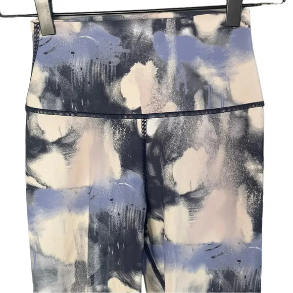 Alo Yoga Women’s XS Vapor High-Waist Graffiti Tie Dye Legging - Multi - Picture 3 of 8